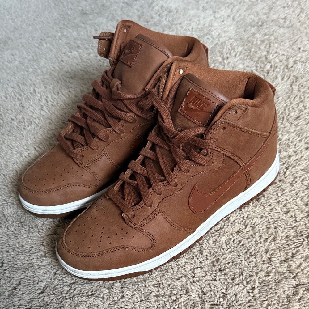 Nike High-Top Dunks - Pecan Leather Suede (Women’s 9.5/Men’s 8)